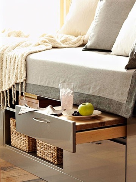 Cama com box e mesa