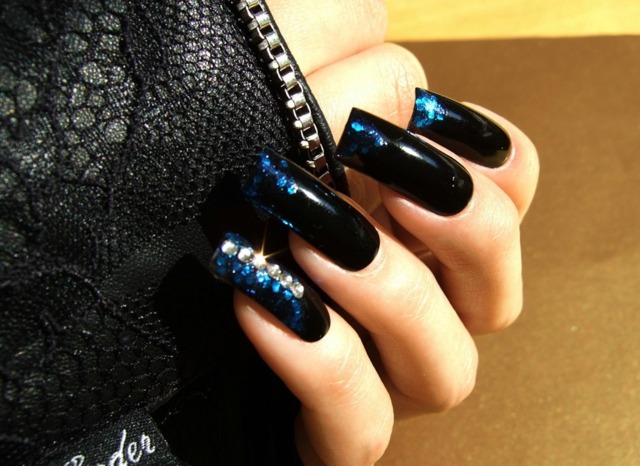 Esmaltes para unhas outono azul escuro strass festa