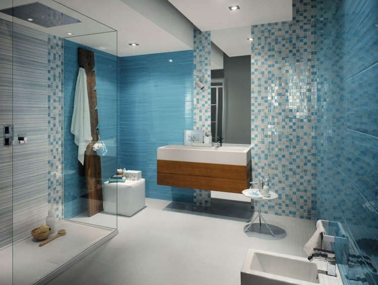 azul-azulejos-mosaico-cinza-listrado-branco-piso-azulejos-pia-armário com base de madeira