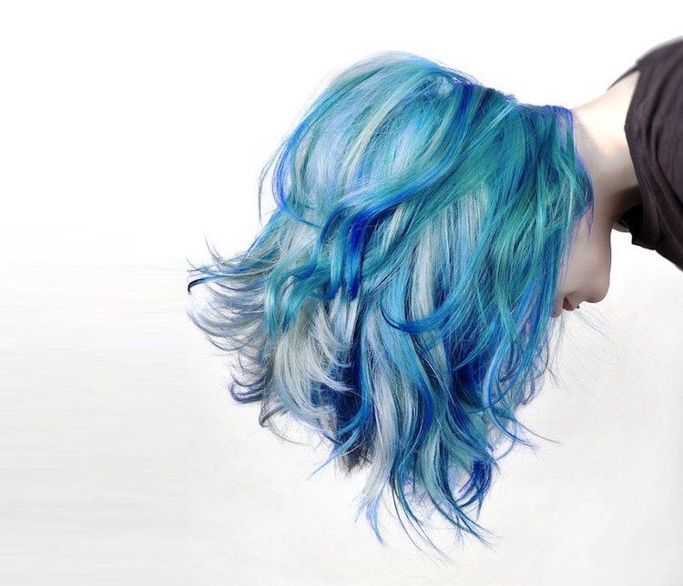 cabelo azul oceano cores de cabelo tendência luz loira