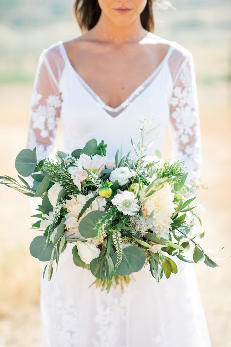 Flores para casamento tendências verdes tons de cinza