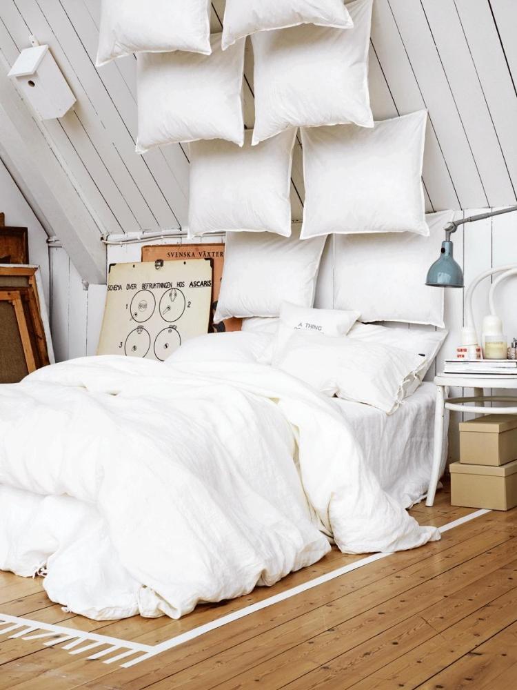 estilo boêmio-quarto-branco-idéia-criativa-travesseiro-teto-piso-tábua-tapete-fita