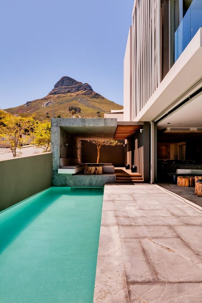 hotel boutique com cápsula de pedra natural na área da piscina na cidade do cabo