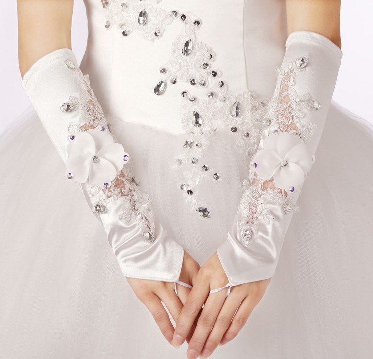Luvas de noiva-seda-branco-sem dedos-desenho-strass