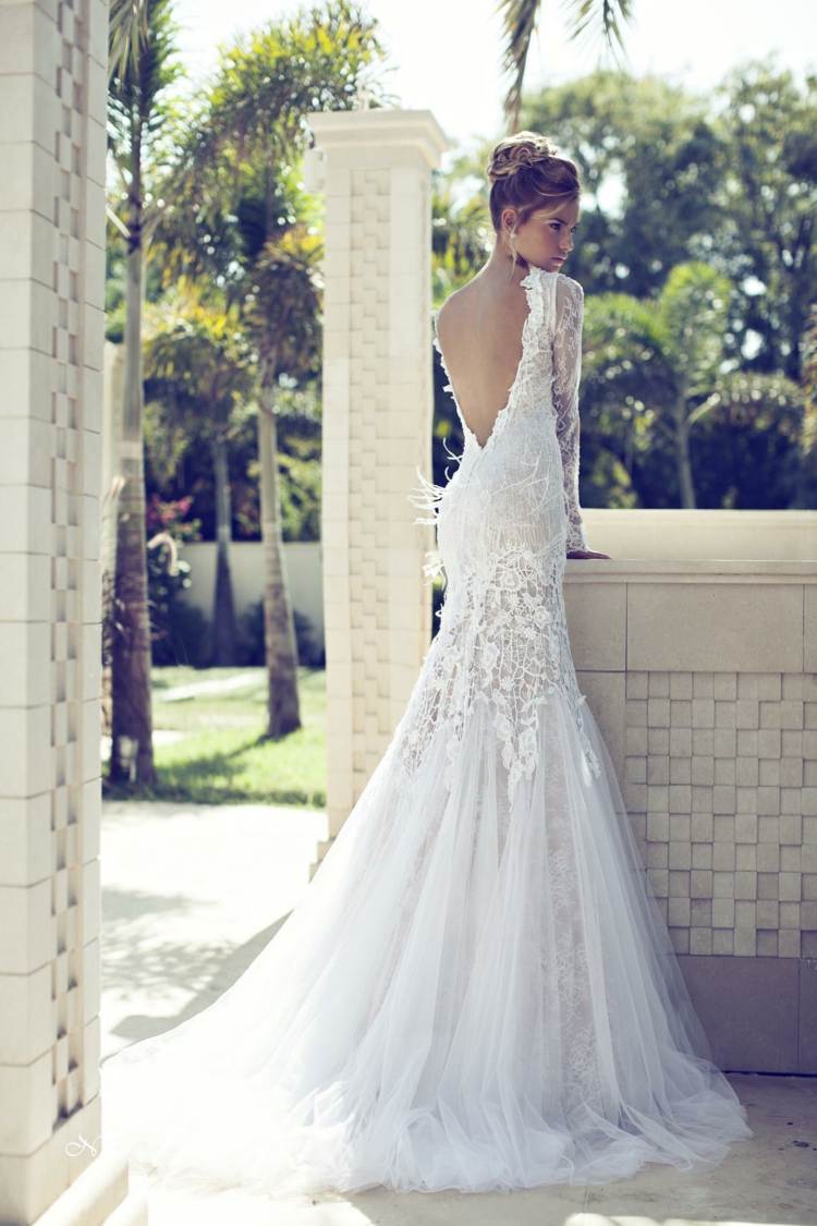 vestido de noiva de mangas compridas com acento nas costas branco romance