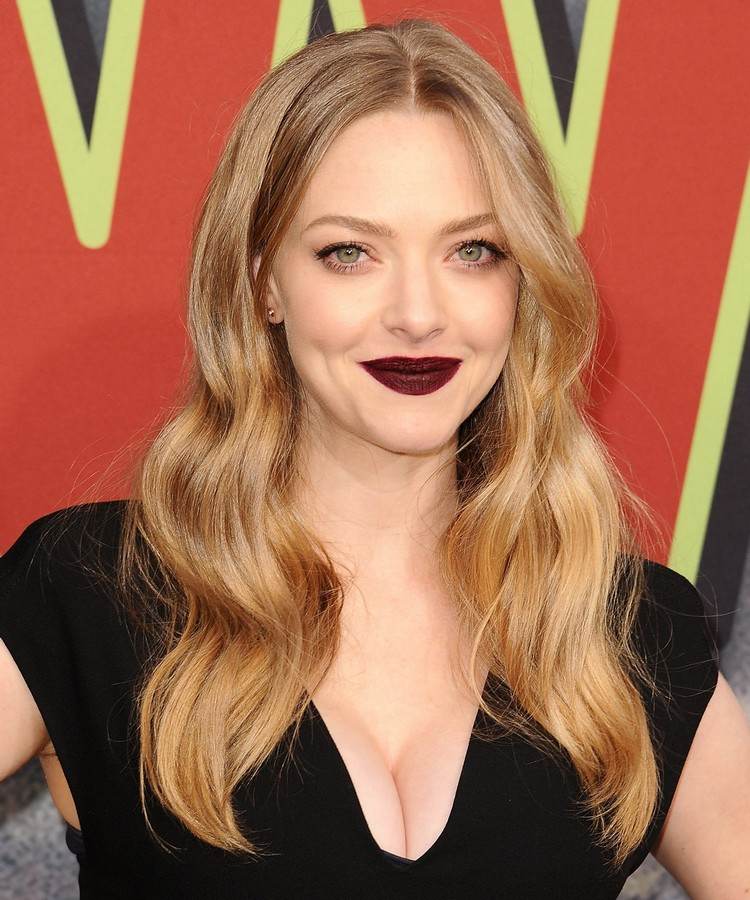 Penteados para cabelo comprido Buttercup louro