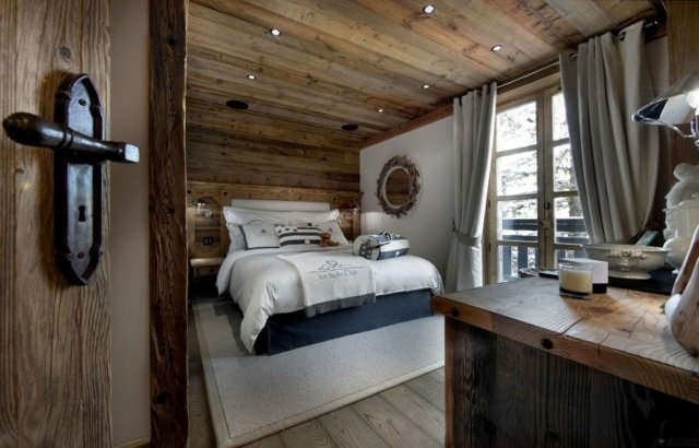 o teto de madeira alpes móveis de madeira maciça cama cômoda