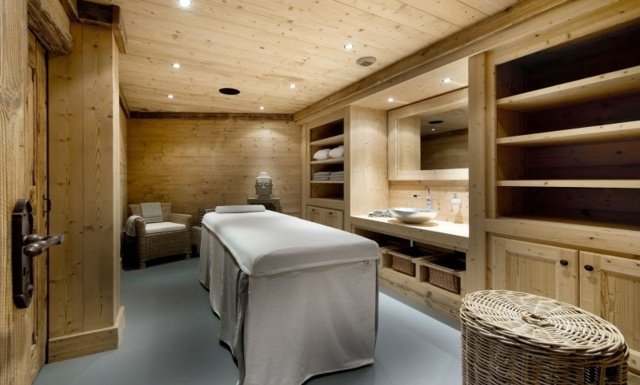 Sala de massagem relaxante no térreo