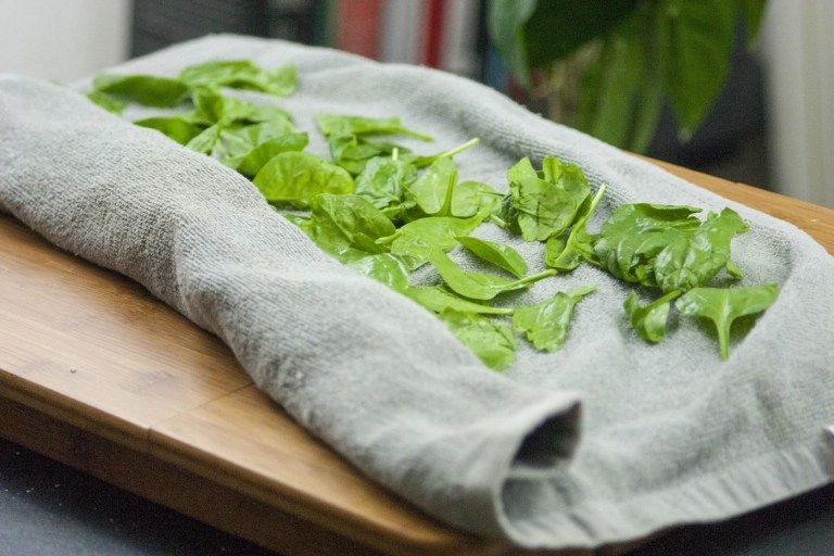 Life Hacks para a cozinha Lavagem de espinafre para salada Secagem rápida