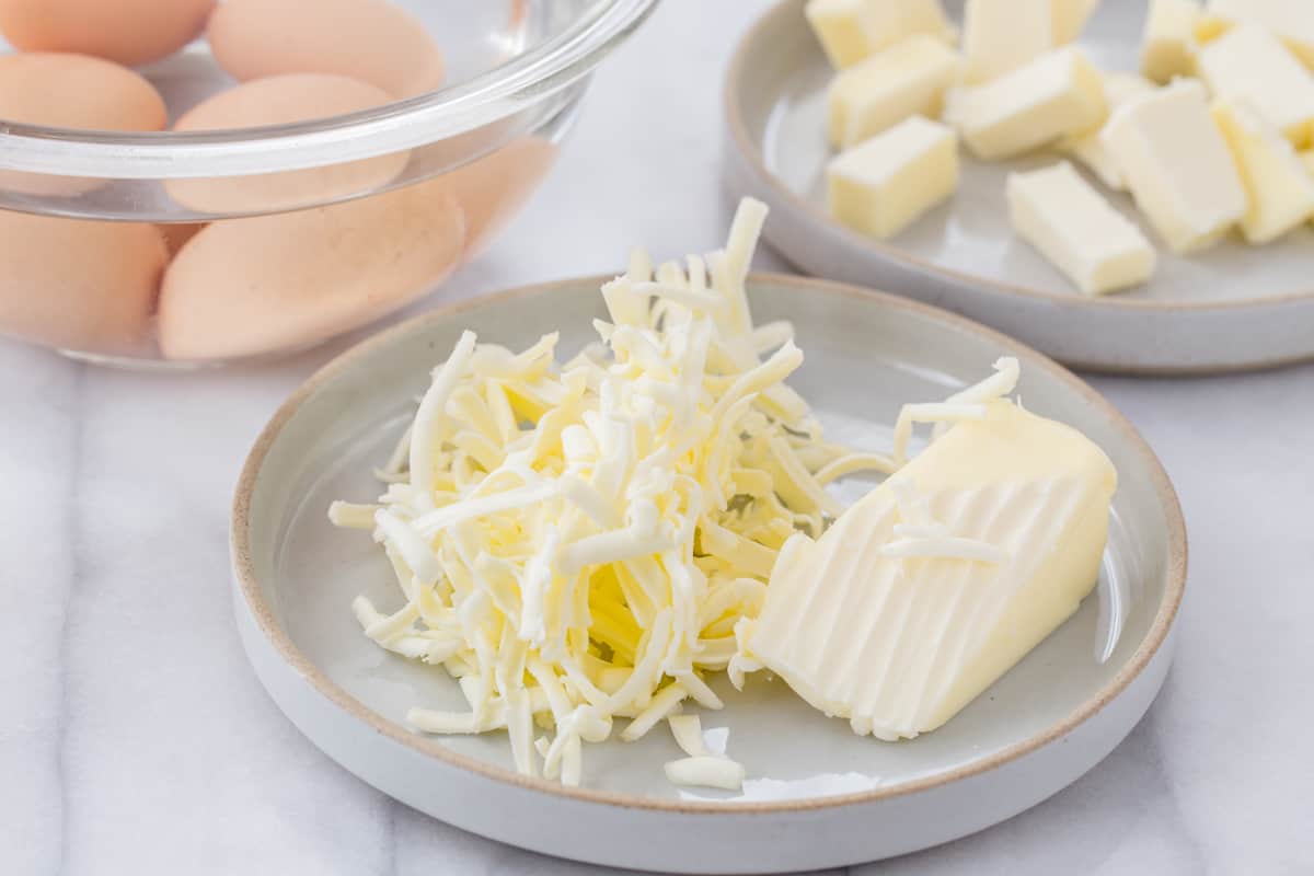 Life Hacks for the Kitchen Esfregue a manteiga até ficar macia
