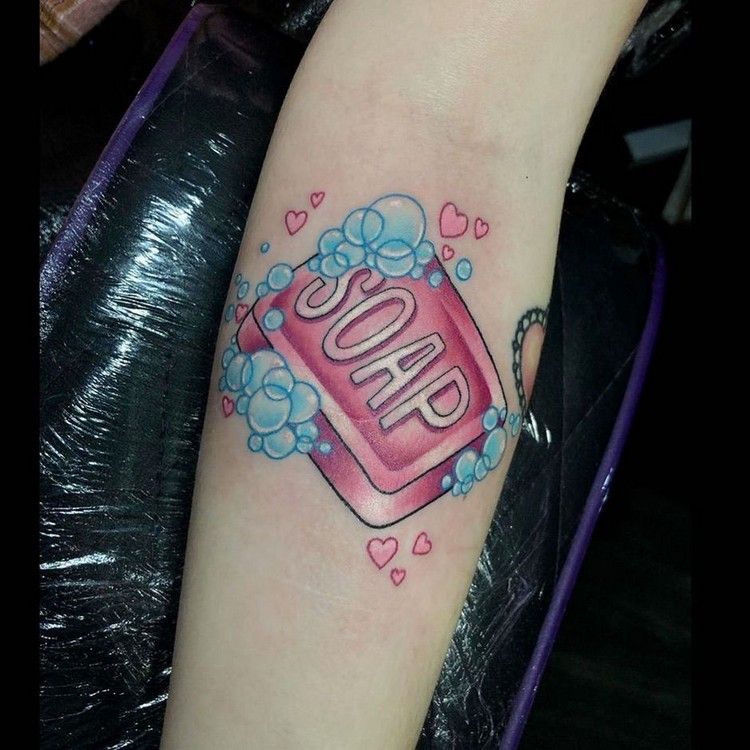 Tatuagem de sabão design tatuagem engraçada motivo tendências de tatuagem 2020