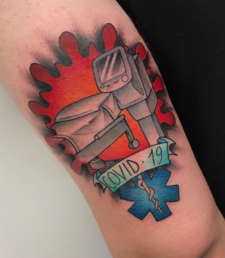 Tatuagens com significado de desenho de tatuagem no braço Tatuagem corona