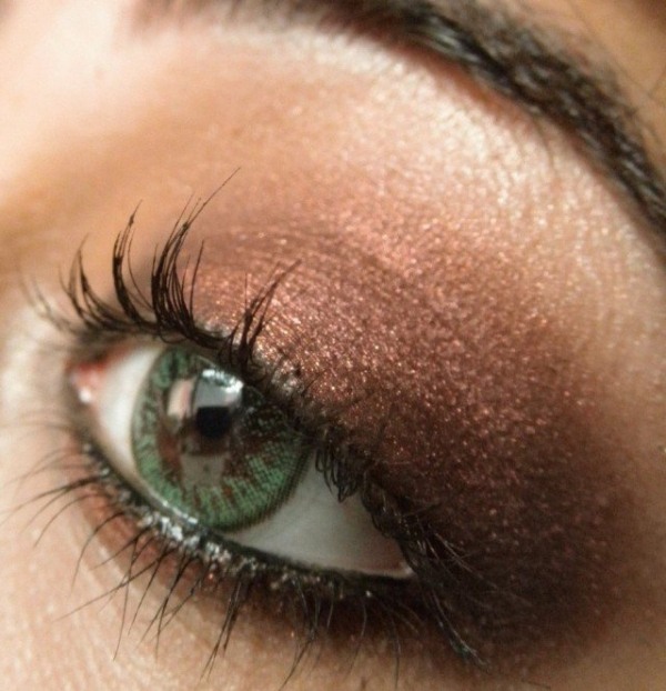 olhos-esfumados-olhos-verdes-close-up