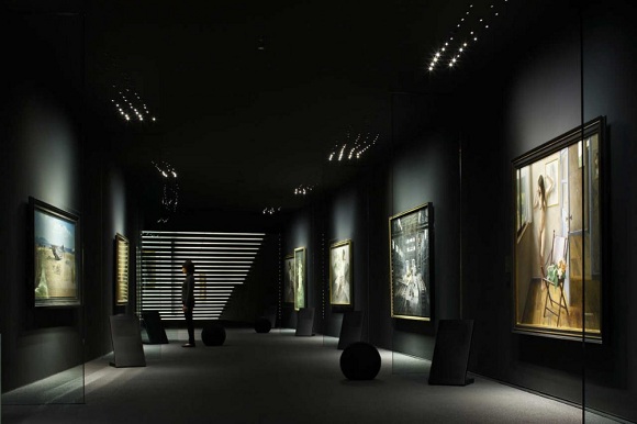iluminação moderna no museu no Japão