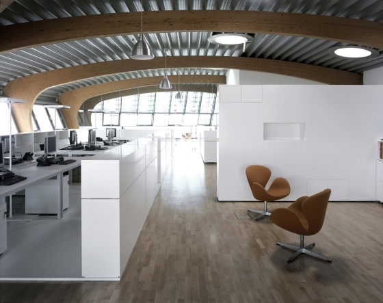 design de escritório inovador por Ern + Heizl Architects