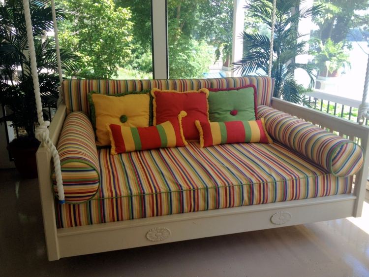Faça sua própria cama fora da varanda estofamento listras almofadas coloridas