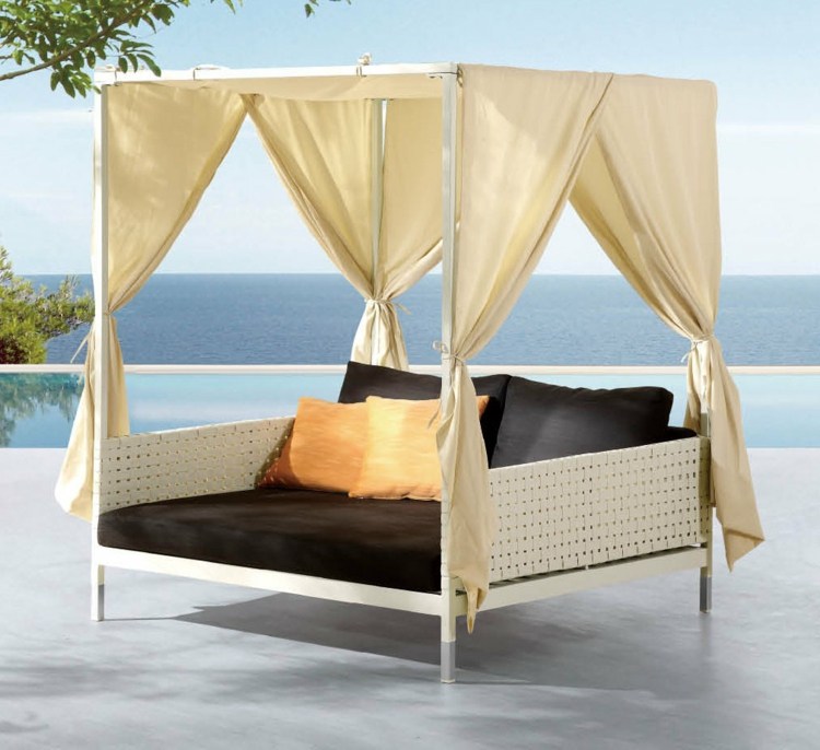 Sofá-cama repelente de mosquitos, cortina de estofamento preta, design de madeira branca