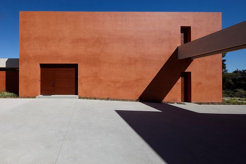 Three Wall ”House - propriedade dramática e minimalista de Los Angeles