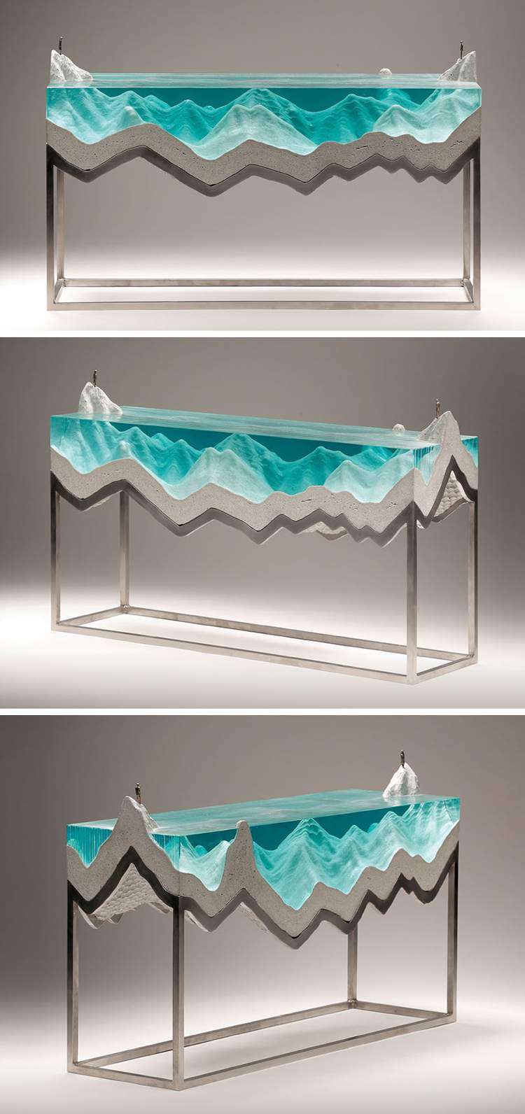 Escultura de vidro float, concreto azul, estrutura de aço inoxidável