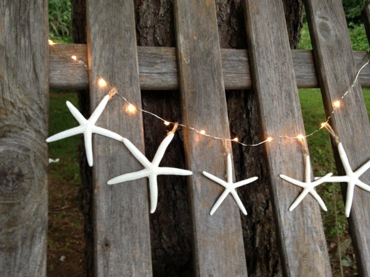 deco-garden-fence-wood-fairy lights-white-starfish