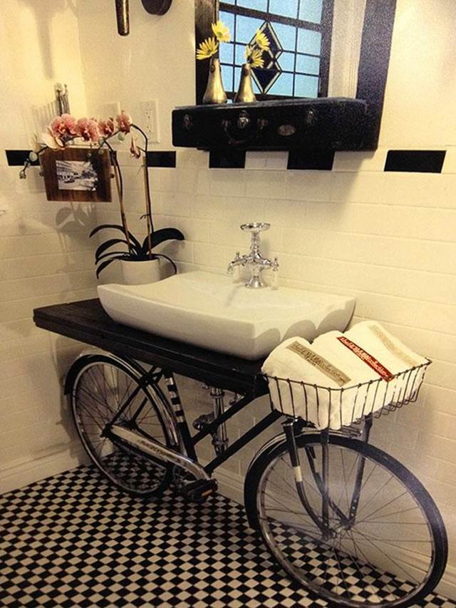 faça sua própria pia para bicicletas banheiro