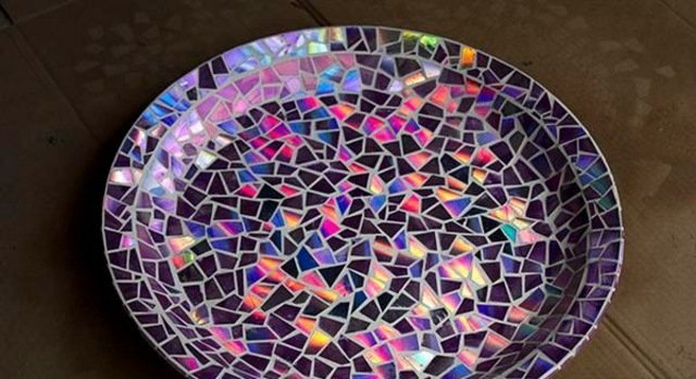 peças de cd de placa de mosaico brilham eficazmente