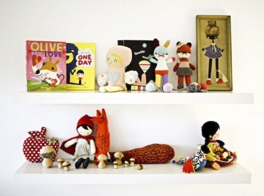 brinquedos decoração de prateleira de parede no quarto do bebê para fazer você mesmo