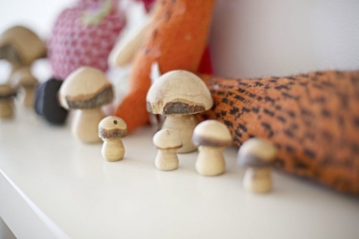 Decoração de madeira de cogumelos decorativos no quarto do bebê para fazer você mesmo