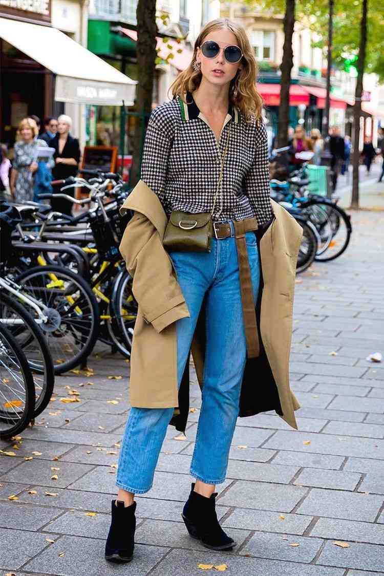 Os jeans da mamãe combinam casaco de inverno em camurça ankle boots camisa xadrez tendências da moda 2019