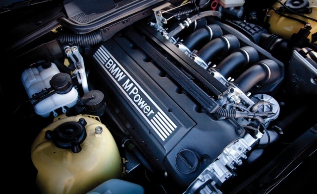 1996-bmw-e36-m3-engine-photo