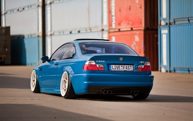 E46-BMW-porta-azul-traseira