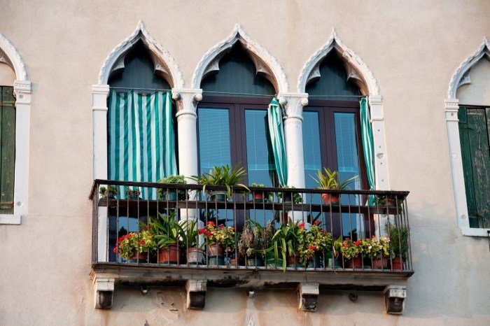 Terraço-gradeamento-francês-varanda-segurança-ambiente-estilo