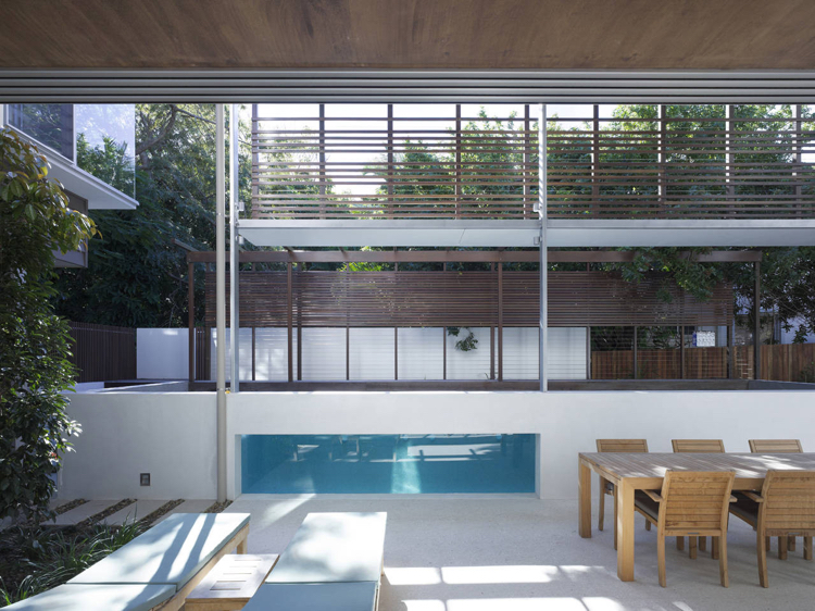 terraço coberto piscina janela de visualização de vidro