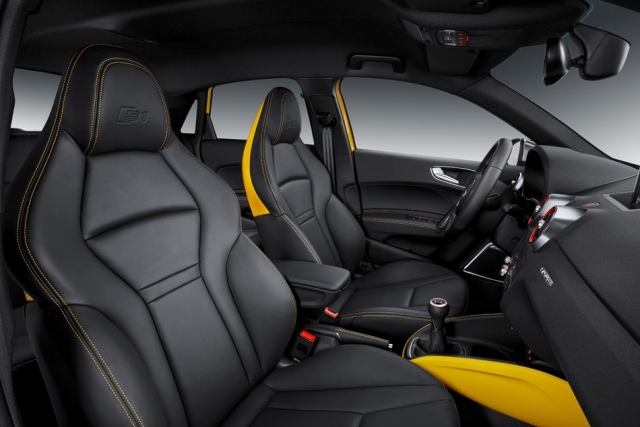 S1 Sportback 2014 interior em couro preto