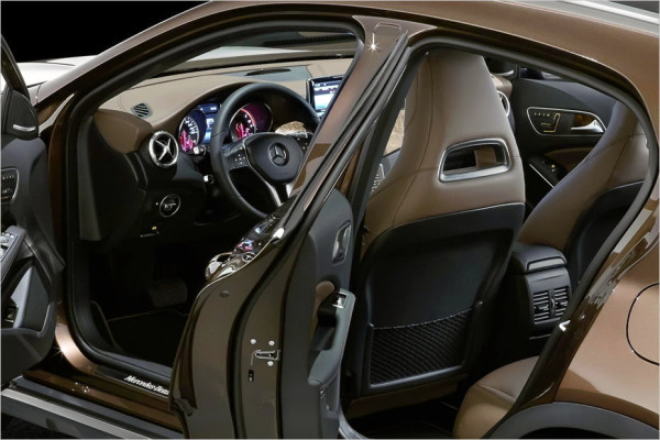 Material de qualidade interior Mercedes GLA