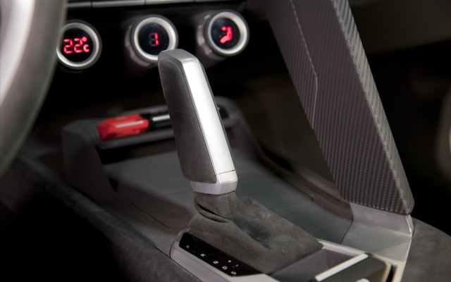 VW Golf Design Vision GTI interior1