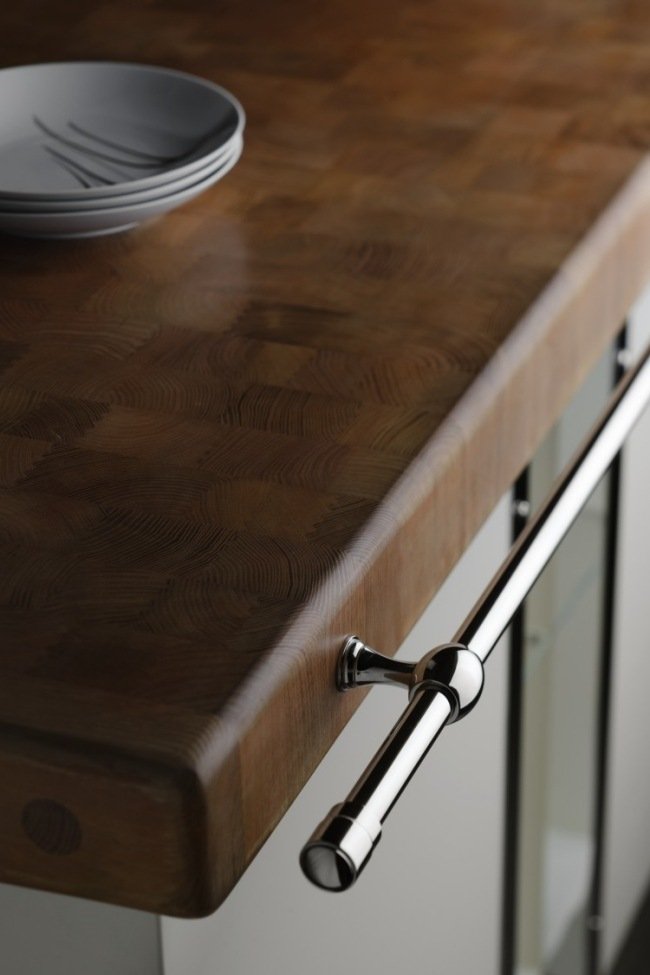 cozinha bancada de cozinha de madeira feita de aço inoxidável design by officine gullo