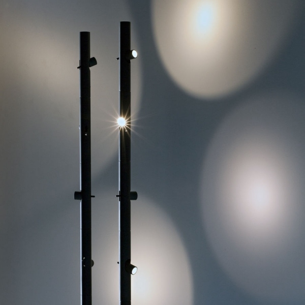Candeeiro de pé Led Design-Colibri Martinelli
