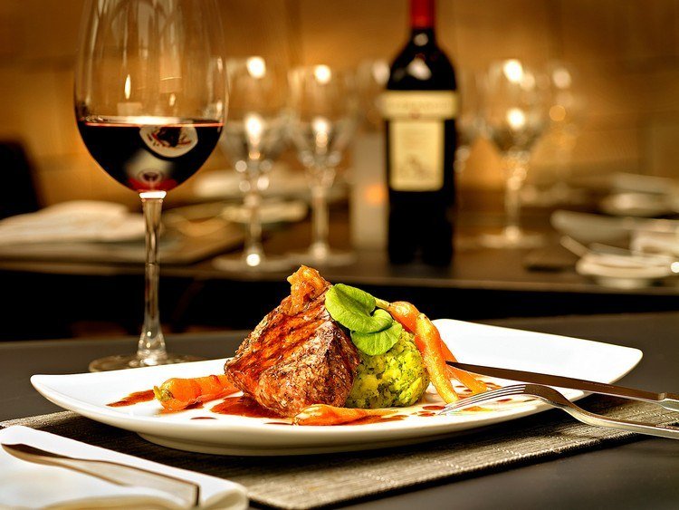 os melhores chefs com estrela Michelin classificam os melhores especialistas em culinária restauradores de todo o mundo pratos finos taça de vinho