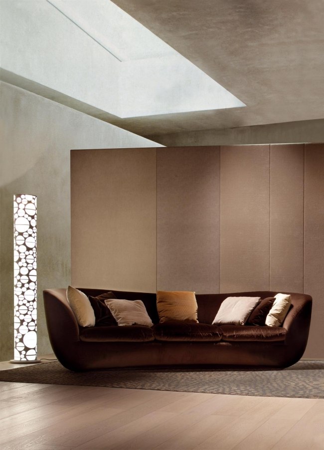 sofá marrom poltronas de designer da casa borbonese
