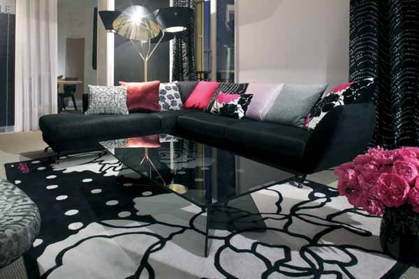Roche Bobois-modern-furniture-design-black-colorful-almofadas
