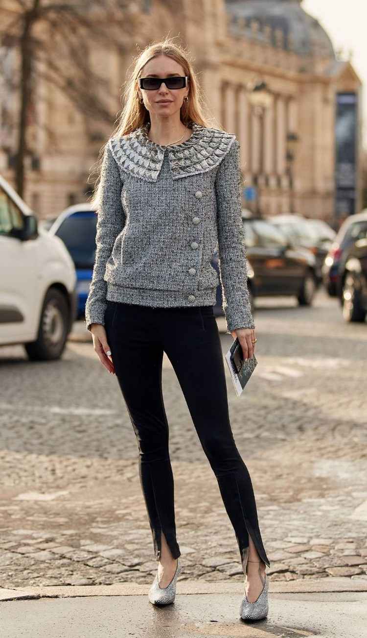 Camisola de malha inspirada na roupa com botões de gola e leggings com fenda