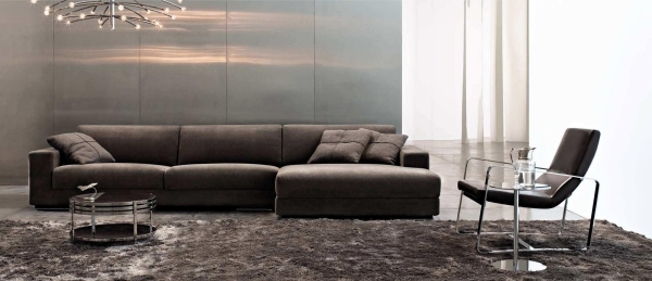 mobiliário italiano moderno sofá arketipo chocolate mesinha