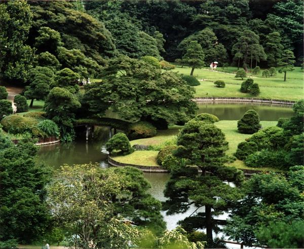 Paz perfeita no jardim Zen