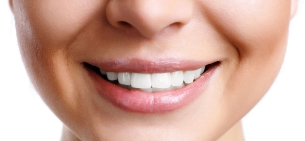 Atendimento odontológico massa escova escova lindos dentes saudáveis
