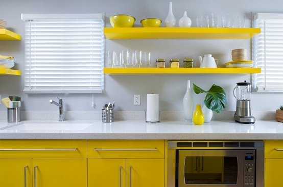 amarelo-prateleiras-acessório-branco-cozinha