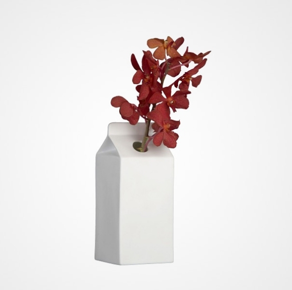 acessório decorativo criativo - vaso de caixa de leite - James Burgess - feito de porcelana