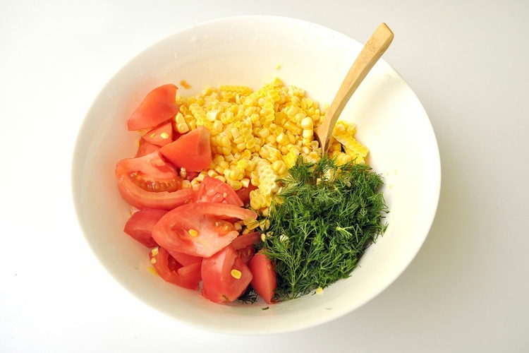 receita vegana salada maionese vegetais tomates endro milho