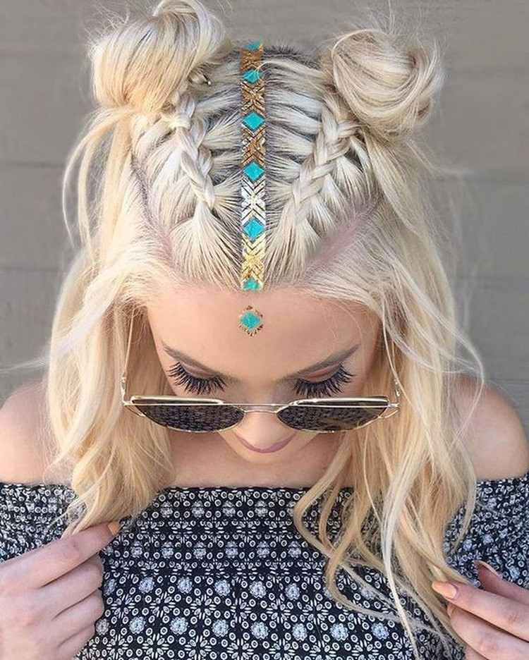 penteado de dois coques com tranças Penteados de dois coques