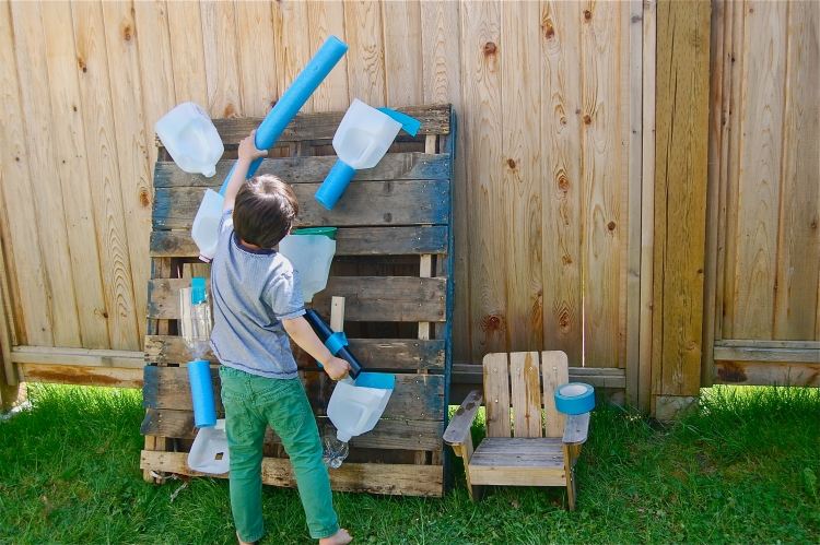 criativo-consertando-com-crianças-ao ar livre-cachoeira-jardim de infância